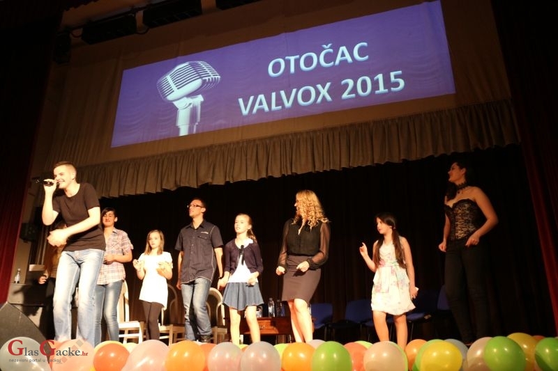Održana revijalna glazbena večer Otočac ValVox 2015 