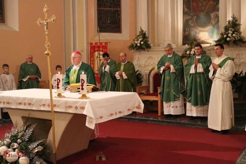 Biskup Župan:Bog uvijek zove čovjeka na suradnju !