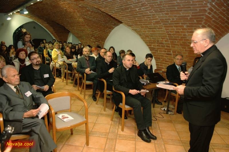 U Požegi održan međunarodni simpozij o svećeniku Josipu Kunkeri 