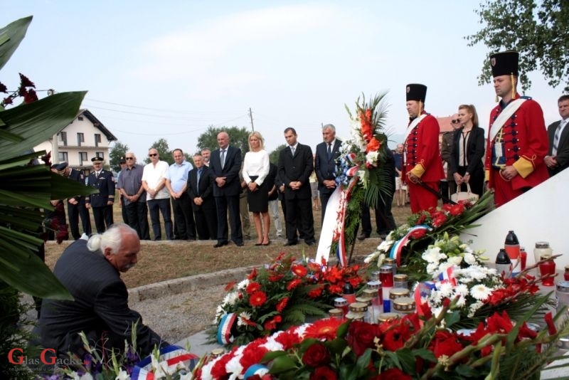 U spomen na 19 poginulih branitelja u Oluji 
