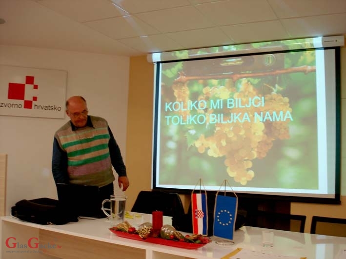 U Otočcu započela edukacija o ekološkoj proizvodnji U Otočcu započela edukacija o ekološkoj proizvodnji