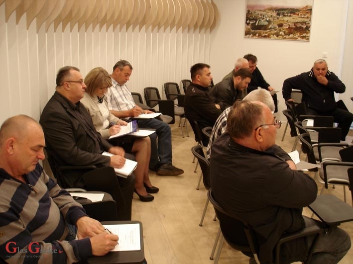 Članovi Klastera drvoprerađivača Ličko-senjske županije nezadovoljni svojim položajem