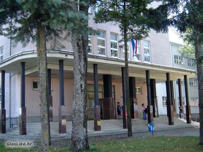 Strukovnoj školi Gospić 105.000 eura iz projekta Erasmus+ Strukovnoj školi Gospić 105.000 eura iz projekta Erasmus+