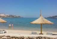 Na plaži krađa mobitela i pokušaj ubojstva Na plaži krađa mobitela i pokušaj ubojstva