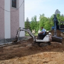 Uređenje okoliša crkve u grubim radovima - punom parom