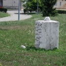 Ponovo oštećena skulptura na Trgu 133. Otočke brigade