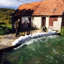 Švičani sami brane selo od poplave 