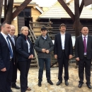 Ministri Lorencin i Zmajlović u NP Plitvička jezera označili start 3. etape biciklističke utrke „Tour of Croatia“ i obišli „Ličku kuću“