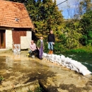 Švičani sami brane selo od poplave 