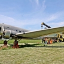 Douglas DC-3 na postolju 