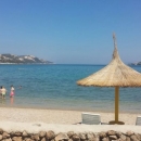 Na plaži krađa mobitela i pokušaj ubojstva 