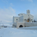 Očišćen snjijeg oko crkve Hrvatskih mučenika na Udbini 