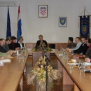 Potpisivanje Sporazuma o partnerstvu „Ličko–senjska županija -pomoćnici za učenike s teškoćama“.