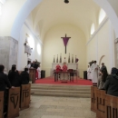 Obredi Velikog petka u senjskoj katedrali Uznesenja BDM