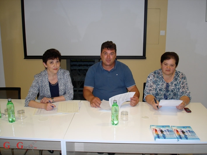 Izabrano vodstvo Strukovne grupe trgovine i usluga u robnom prometu