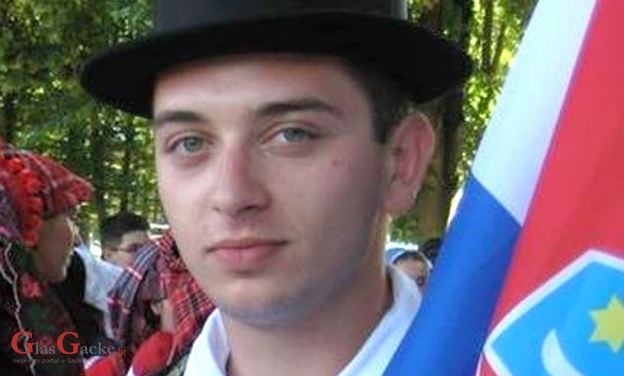 Bećarac za sada slobodan ! Bećarac za sada slobodan !