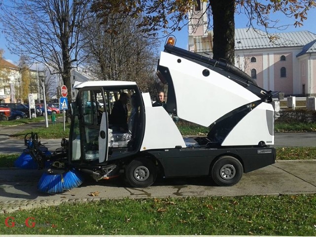 Stigla nova "kefa za ulice"