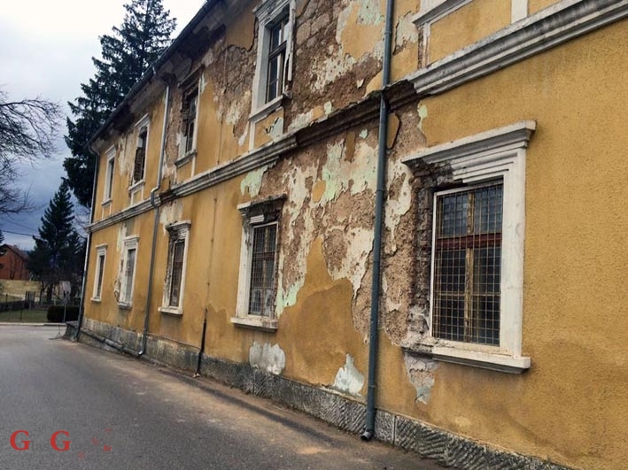 Tko će nas zaštititi od ruševne vojarne?