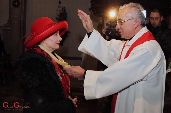 I mi sv. Vlahu za grlo imamo