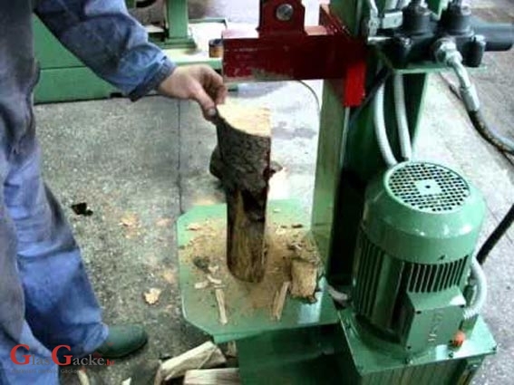 Ukralo pumpu na cjepaču