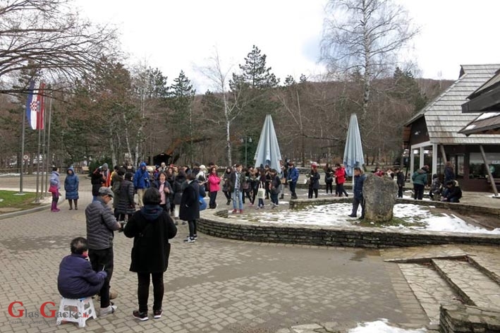 Na Plitvičkim jezerima turista kao u priči