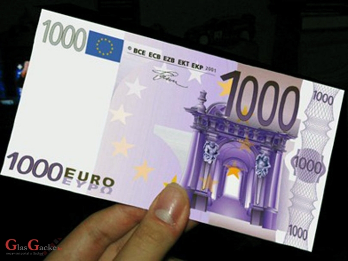 Tko nasjedne, nasjedne