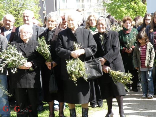 Na Cvjetnicu tri mise u Otočcu