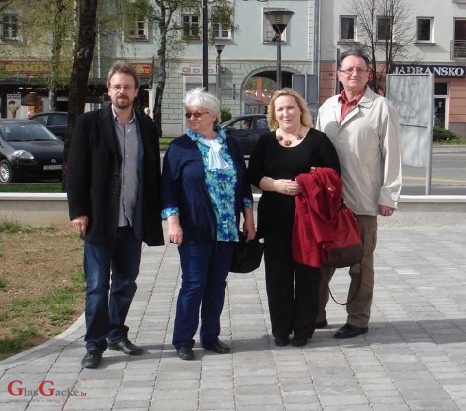 Učitelji i nastavnici povijesti u Otočcu