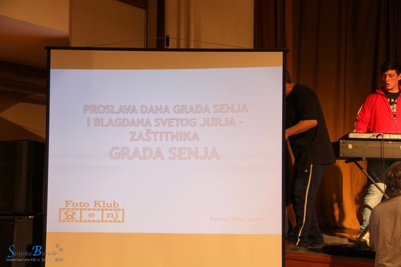 "Volim te grade moj"