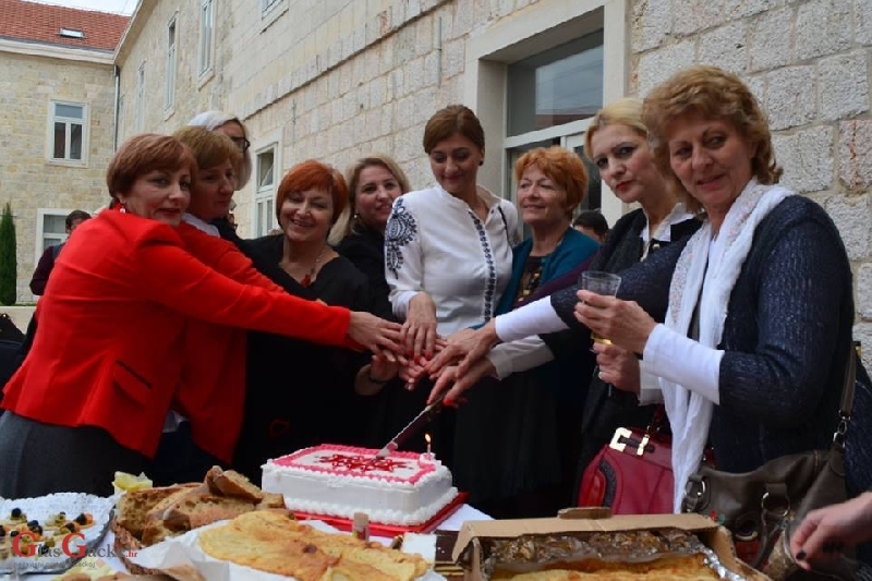 Čestitka Klastera žena poduzetnica RH Kolo