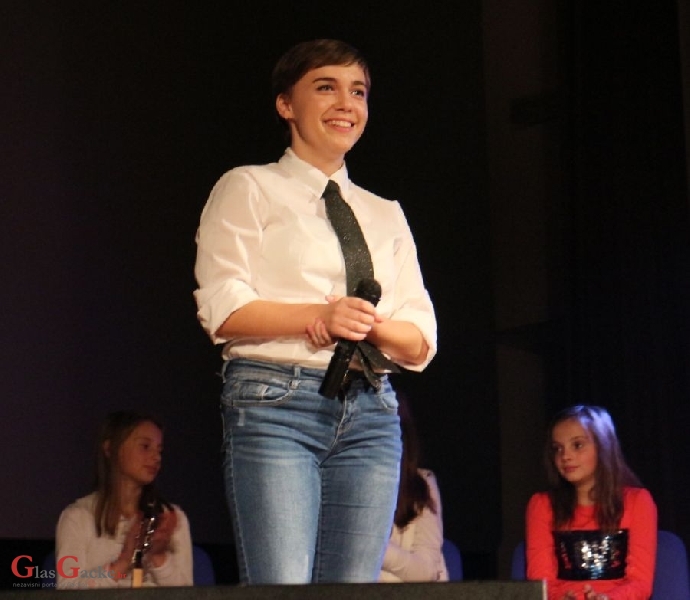 Paola Pleša dvostruka pobjednica Otočkog vala 2015.