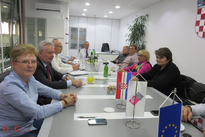 Udruga općina - Energičnije u raspravu o reformama