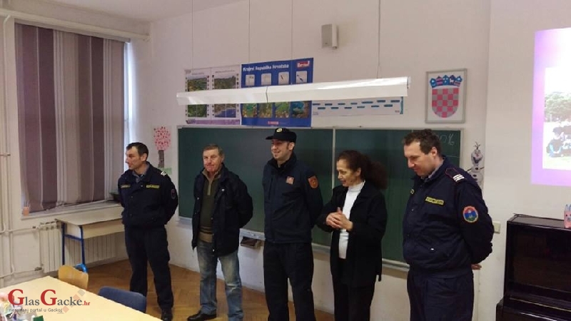 Vatrogasna mladež - edukativna radionica u Brinju 