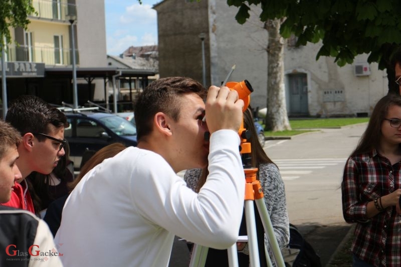 Matematika izvan školskih klupa