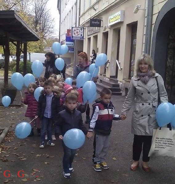 Prigodom Dana štednje djeca iz vrtića "Ciciban" posjetila Erste banku 