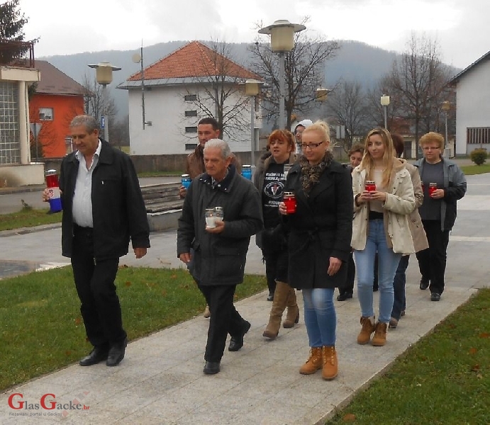 Brinje u spomen na Vukovar