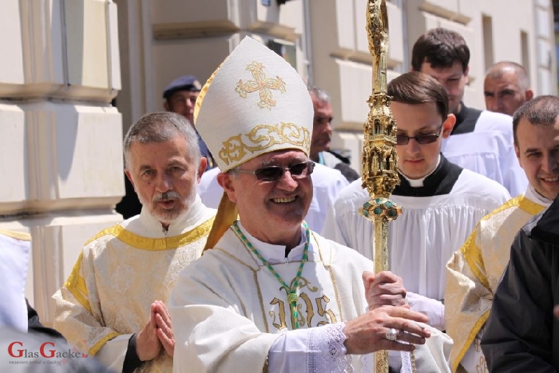 Biskupsko ređenje u Gospiću: Čestitke i zahvalni govori