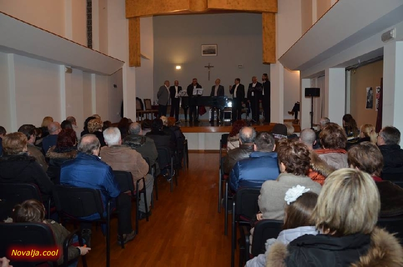 Održan koncert klape Čeprlji u Novalji 