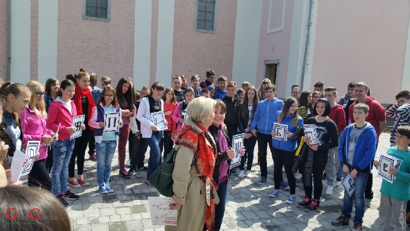 Prvi dan Festivala znanosti u Otočcu