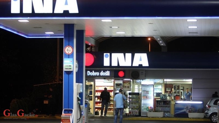 Sutra svečano otvorenje benzinske postaje INA u Gospiću 