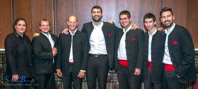 Klapa Žrnovnica u petak večer u katedrali u Senju 