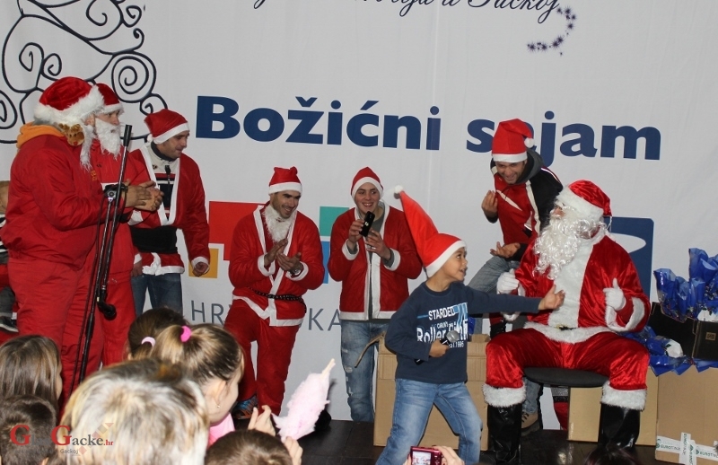 Moto Mrazovi dopratili Djeda Mraza!
