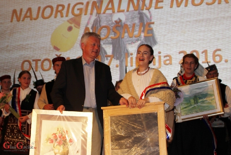 Otočanka Petra i Perušićanin Stjepan - najljepši!