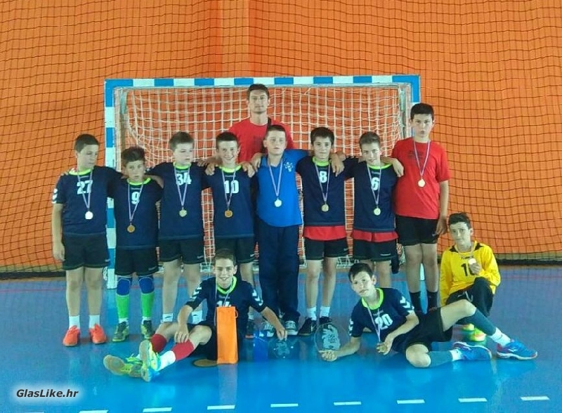 Rukometaši Gospića osvojili trurnir u Ogulinu 