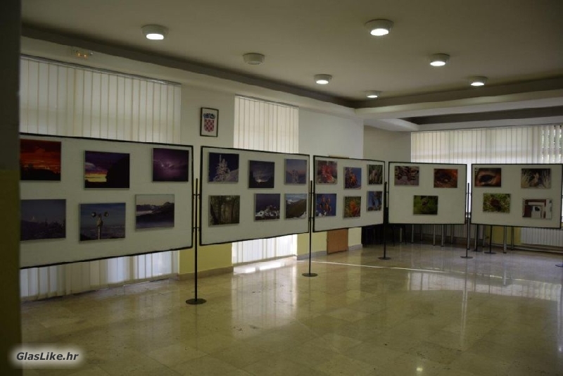 Otvorena izložba „Pogled s planine“