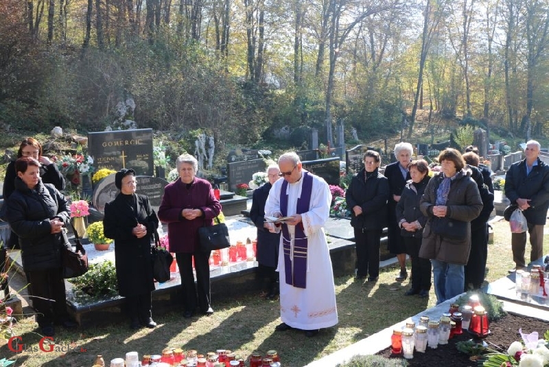 Dušni je dan, sjećamo se svih svojih dragih pokojnika