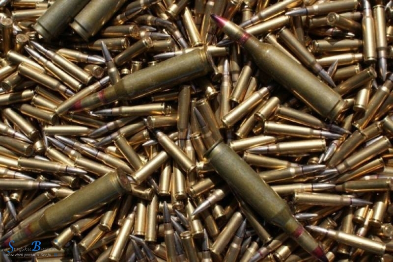 Senjanin dragovoljno predao 102 komada streljiva 