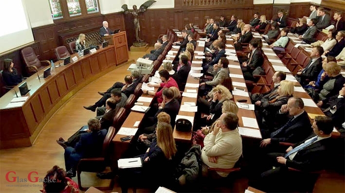 Arbitražno rješavanje trgovinskih sporova Arbitražno rješavanje trgovinskih sporova