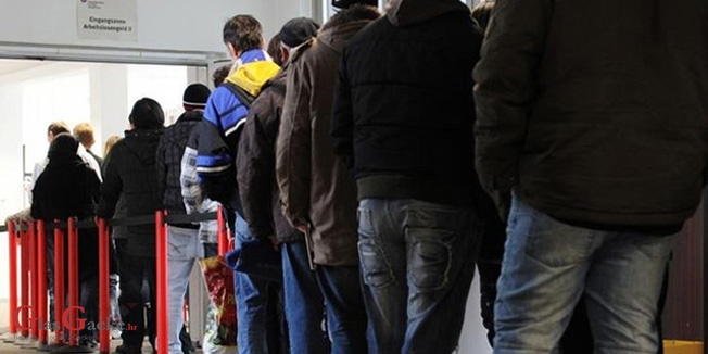 Tko je odgovoran za svu silu (ne)potrebnih propisa? Tko je odgovoran za svu silu (ne)potrebnih propisa?
