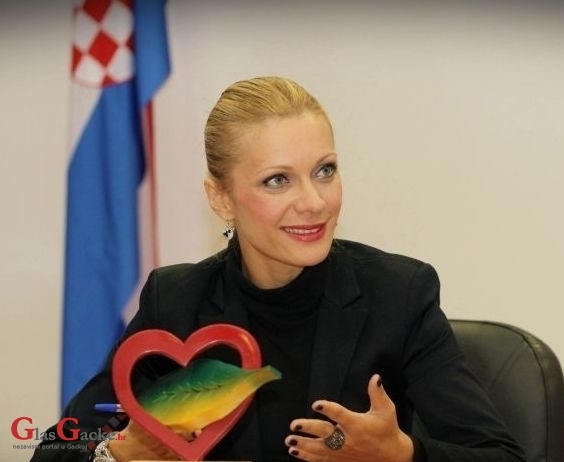 Ivana Tomaš - Reagiranje na jučerašnju održanu Županijsku skupštinu Ivana Tomaš - Reagiranje na jučerašnju održanu Županijsku skupštinu